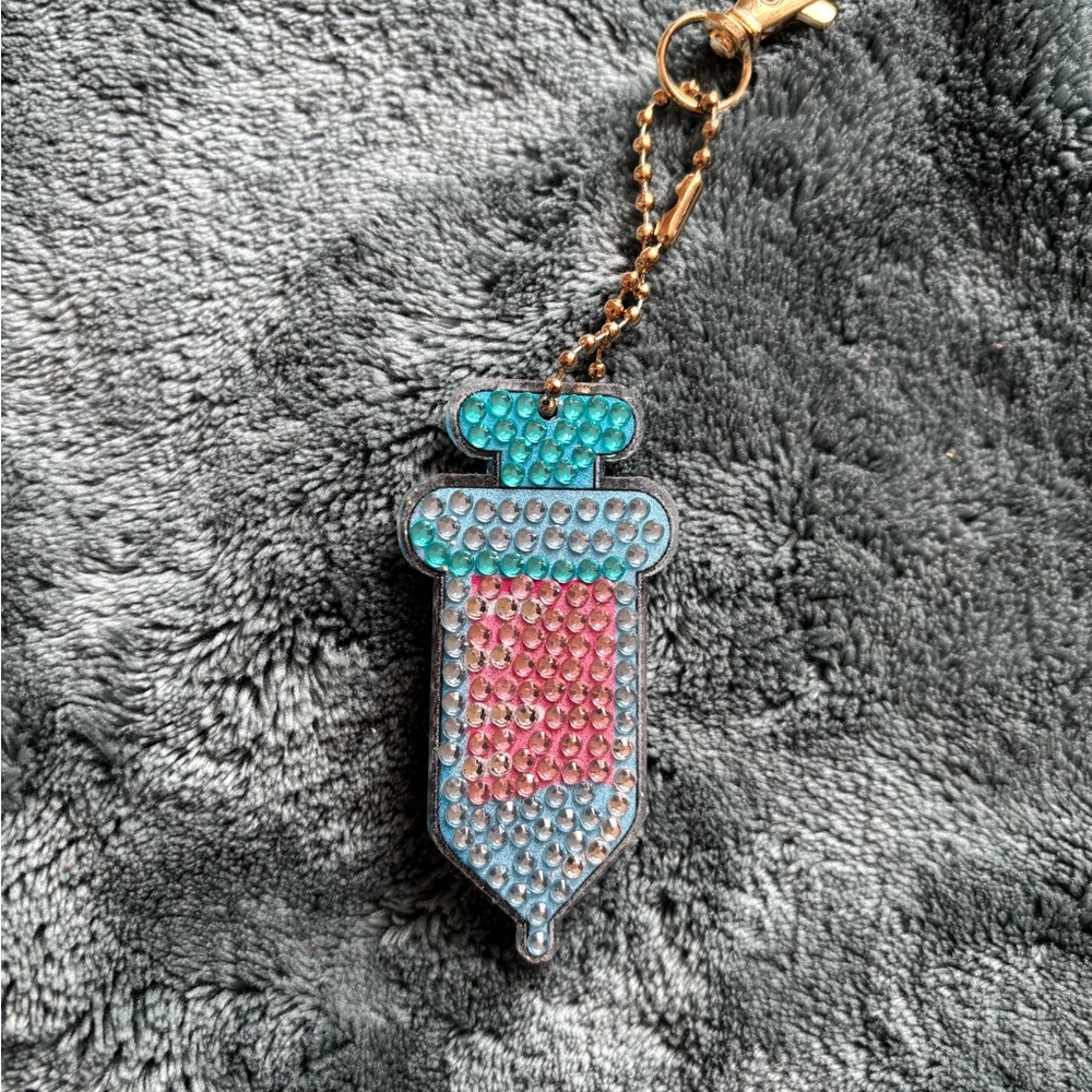 Needle Rhinestone Keychain - Picture 2 of 2
